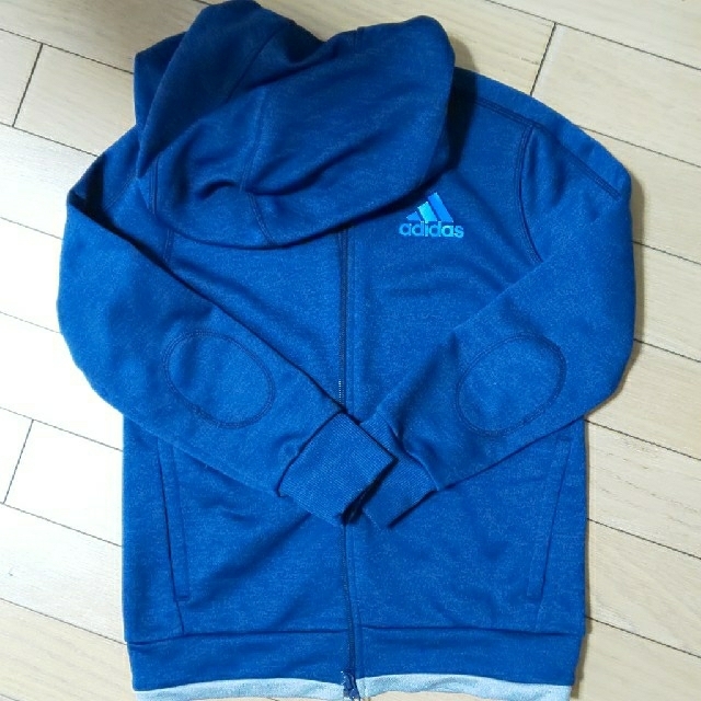 adidas(アディダス)のmama様専用★ adidas キッズ パーカー 130 ★ キッズ/ベビー/マタニティのキッズ服男の子用(90cm~)(ジャケット/上着)の商品写真