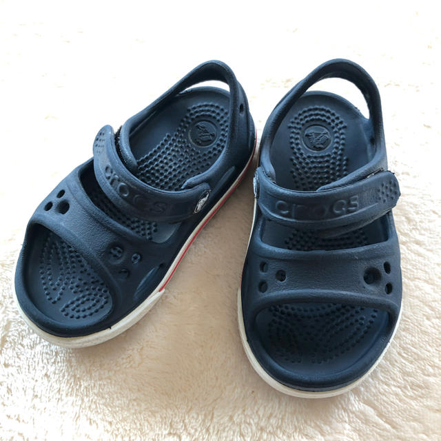 crocs(クロックス)のクロックス キッズ ベビー サンダル キッズ/ベビー/マタニティのベビー靴/シューズ(~14cm)(サンダル)の商品写真