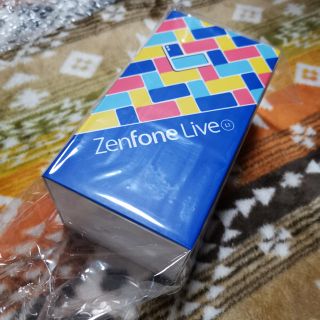 エイスース(ASUS)のZenfone Live L1(スマートフォン本体)