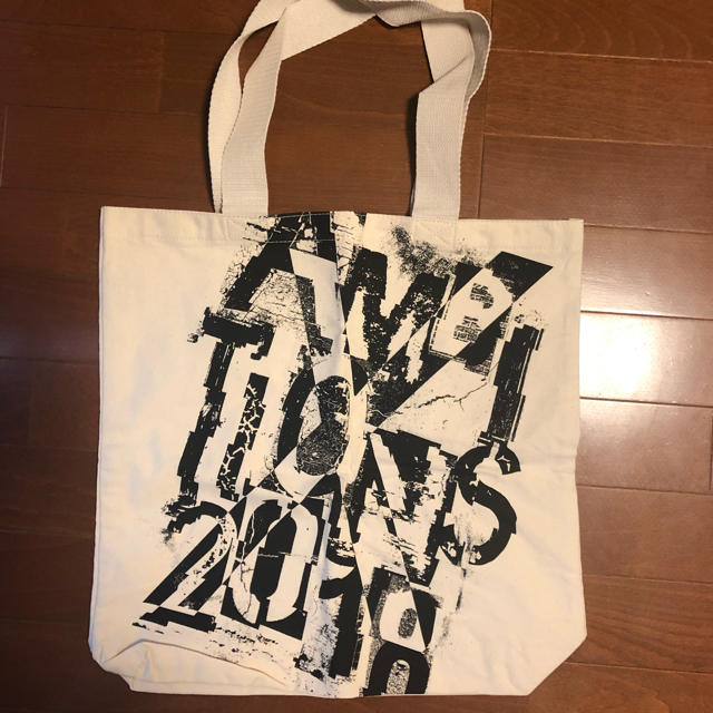 ONE OK ROCK(ワンオクロック)のone ok rock 2018 AMBITONS トートバッグ メンズのバッグ(トートバッグ)の商品写真