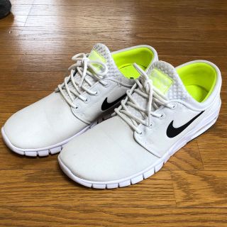 ナイキ(NIKE)の［値段交渉OK］NIKE SB AIR MAX 白スニーカー 27cm(スニーカー)