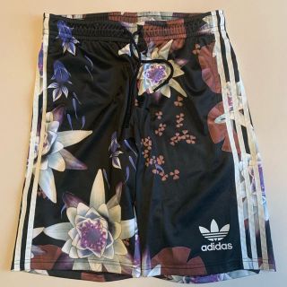 アディダス(adidas)のadidas original ハーフパンツ(ハーフパンツ)