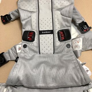 ベビービョルン(BABYBJORN)のベビービョルン ONE+Air 抱っこ紐(抱っこひも/おんぶひも)