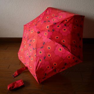 マリメッコ(marimekko)のmarimekko 折りたたみ傘(傘)