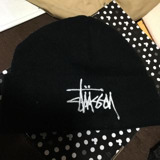 ステューシー(STUSSY)のストゥーシーニット帽(ニット帽/ビーニー)