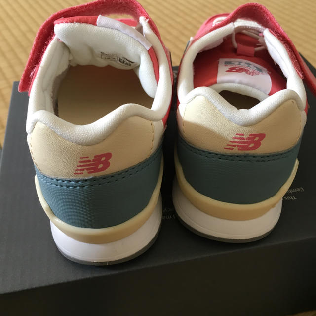 New Balance(ニューバランス)のニューバランス 【新品未使用】 キッズ/ベビー/マタニティのキッズ靴/シューズ(15cm~)(スニーカー)の商品写真