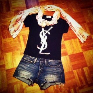 サンローラン(SAINT LAURENT)のYVES SAINT LAURENT黒T(Tシャツ(半袖/袖なし))