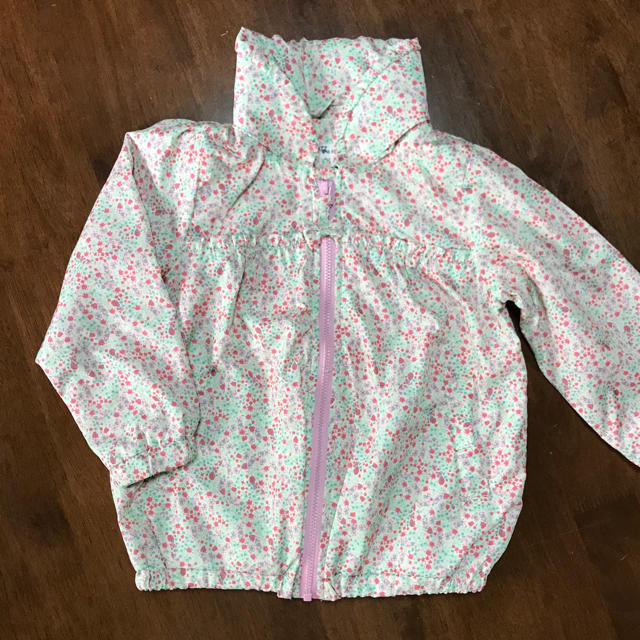 3can4on(サンカンシオン)の花柄ウインドブレーカー  100 キッズ/ベビー/マタニティのキッズ服女の子用(90cm~)(ジャケット/上着)の商品写真