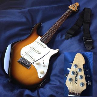 PEAVEY ピーヴィー ストラトタイプ(エレキギター)