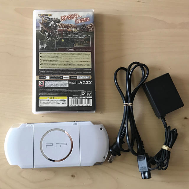 PlayStation Portable(プレイステーションポータブル)のベジタブル様専用 PSP3000本体ジャンク  エンタメ/ホビーのゲームソフト/ゲーム機本体(携帯用ゲーム機本体)の商品写真