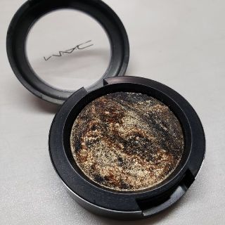 マック(MAC)のMAC  アイシャドー GILT BY ASSOCIATION　A32(アイシャドウ)