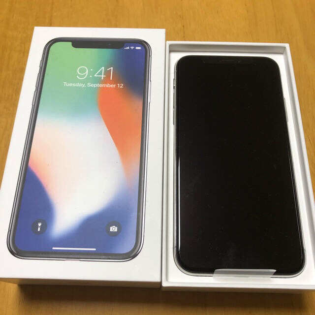 豪華で新しい 64GB iPhoneX 新品 - iPhone SIMロック解除可能 docomo