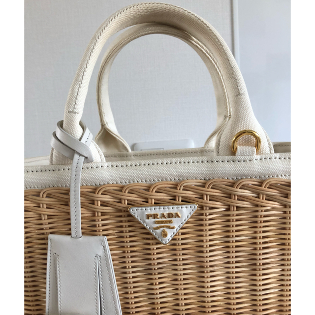 PRADA かごバック ウィッカーハンドバッグ | livro.funcionalink.com.br