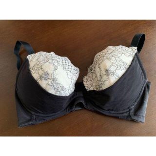 ワコール(Wacoal)の未使用★Wacoal ワコール ブラジャー F70 レースと刺繍(ブラ)