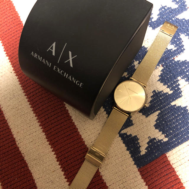 ARMANI EXCHANGE(アルマーニエクスチェンジ)のアルマーニ 腕時計 新品未使用 レディースのファッション小物(腕時計)の商品写真