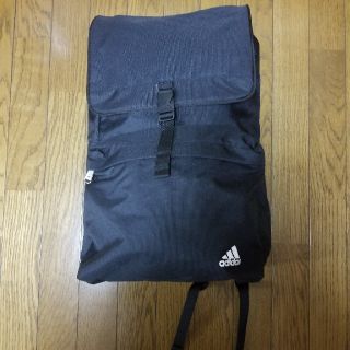 アディダス(adidas)のアディダス　黒　リュック　タグつき(バッグパック/リュック)