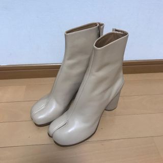 マルタンマルジェラ(Maison Martin Margiela)のマルタン マルジェラ💫足袋ブーツ 39サイズ ベージュ(ブーツ)