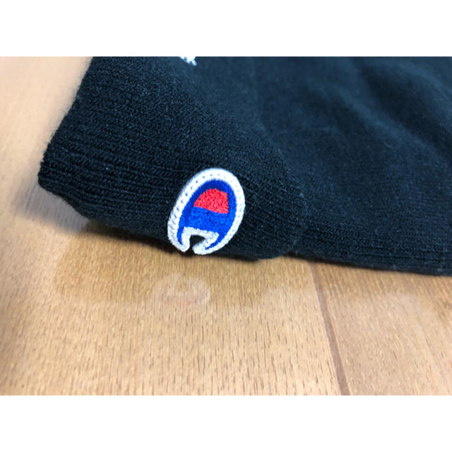 XLARGE(エクストララージ)の【新品】XLARGE Champion コラボ ニット帽 ブラック メンズの帽子(ニット帽/ビーニー)の商品写真