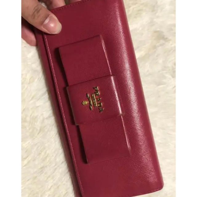 PRADA 財布