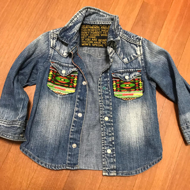 JUNK STORE(ジャンクストアー)のベビー☆デニムシャツ☆90 キッズ/ベビー/マタニティのキッズ服男の子用(90cm~)(ジャケット/上着)の商品写真