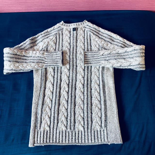 wjk(ダブルジェーケー)のwjk plating cable knit V/N/かなり美品 AKM メンズのトップス(ニット/セーター)の商品写真