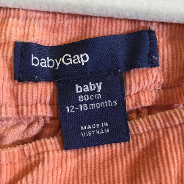 babyGAP(ベビーギャップ)のGAP ロンパース コーデュロイ サーモンピンク 80 キッズ/ベビー/マタニティのベビー服(~85cm)(ロンパース)の商品写真