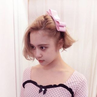 ケイティー(Katie)のKatie エナメル BIGリボンピン(バレッタ/ヘアクリップ)