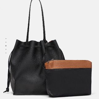 ザラ(ZARA)のZARAビッグサイズソフトレザートートバッグ(トートバッグ)