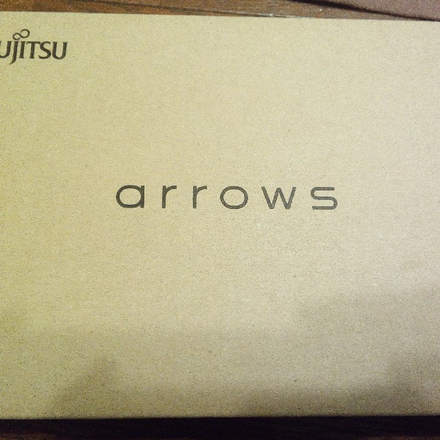 arrows m04 ホワイト