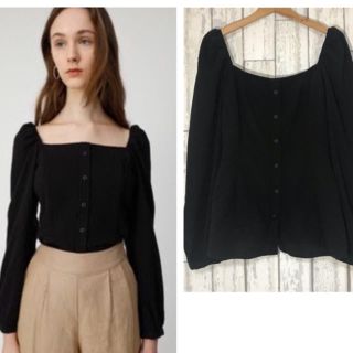 マウジー(moussy)のMOUSSY FRONT BUTTON PUFF SLEEVE BL(シャツ/ブラウス(長袖/七分))