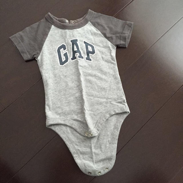 babyGAP(ベビーギャップ)のロンパース70cm キッズ/ベビー/マタニティのベビー服(~85cm)(ロンパース)の商品写真