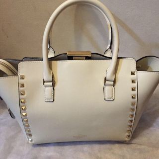 ヴァレンティノ(VALENTINO)のvalentino♡バッグ(ハンドバッグ)