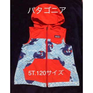 パタゴニア(patagonia)の専用です！パタゴニア キッズkids 5T フード付きベスト(ジャケット/上着)