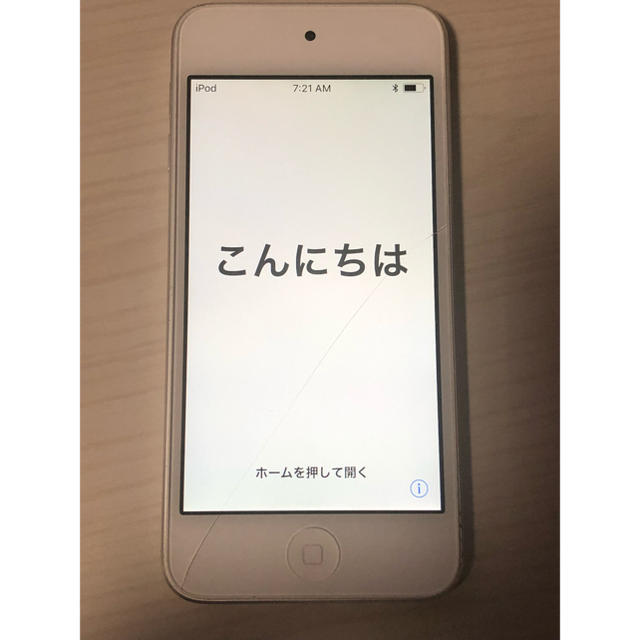 iPod touch(アイポッドタッチ)のMKH42J/A (iPod touch 16GB ｼﾙﾊﾞｰ) スマホ/家電/カメラのオーディオ機器(ポータブルプレーヤー)の商品写真