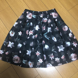 エムズグレイシー(M'S GRACY)の新品♡M’S GRACY オーガンジーフラワースカート(ひざ丈スカート)
