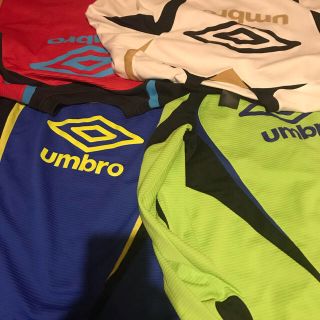 アンブロ(UMBRO)のUMBRO トレーニング シャツ 4枚セット(ウェア)