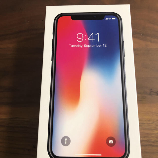 Apple(アップル)のiPhonex 64GB スペースグレー ドコモ simロック解除済み スマホ/家電/カメラのスマートフォン/携帯電話(スマートフォン本体)の商品写真