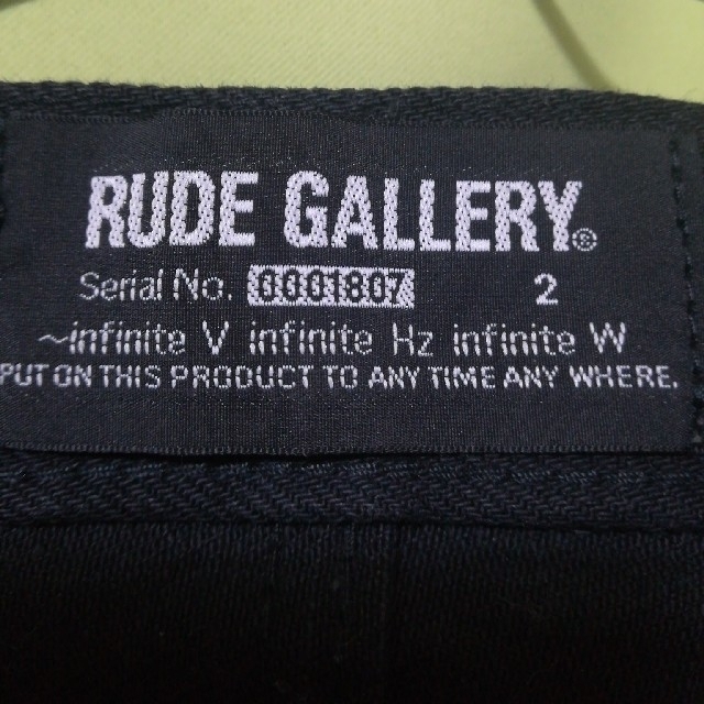 RUDE GALLERY(ルードギャラリー)の【値下げ】RUDE GALLERY リジット ブラック サイズ2 w28/32 メンズのパンツ(デニム/ジーンズ)の商品写真