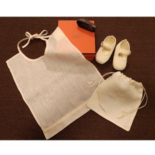 エルメス(Hermes)のエルメスベビー HERMES スタイ＆シューズ＆ポーチ箱付 リネン100％麻生成(その他)