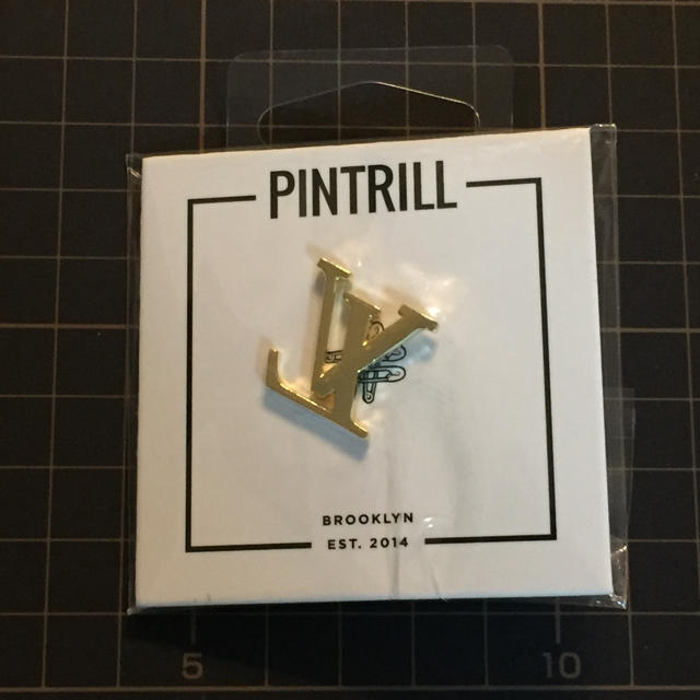 PINTRILL PIN off-brand セット ピンバッジ ピントリルの通販 by PINTRILL PIN off-brand セット ピンバッジ ピントリルの通販 by