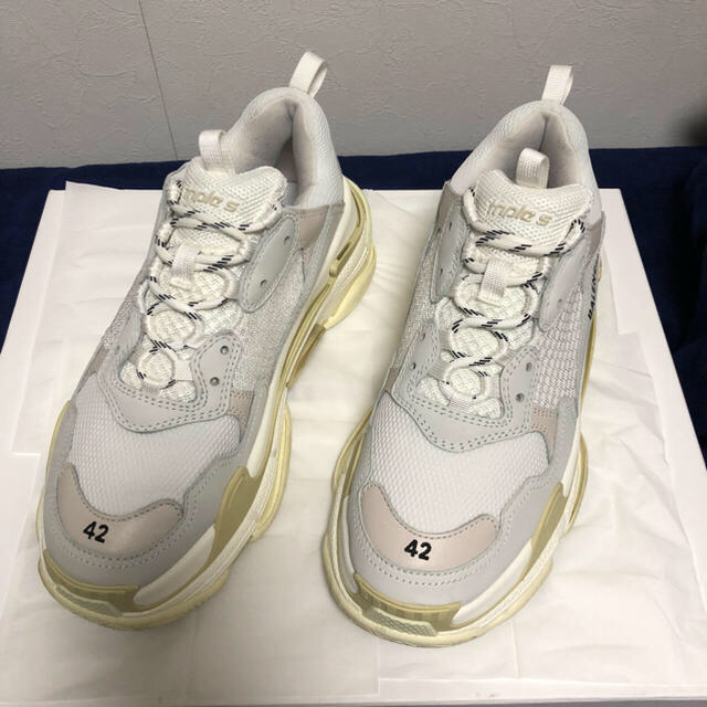 世界的に Balenciaga - ブラン 42 トリプルエス バレンシアガ