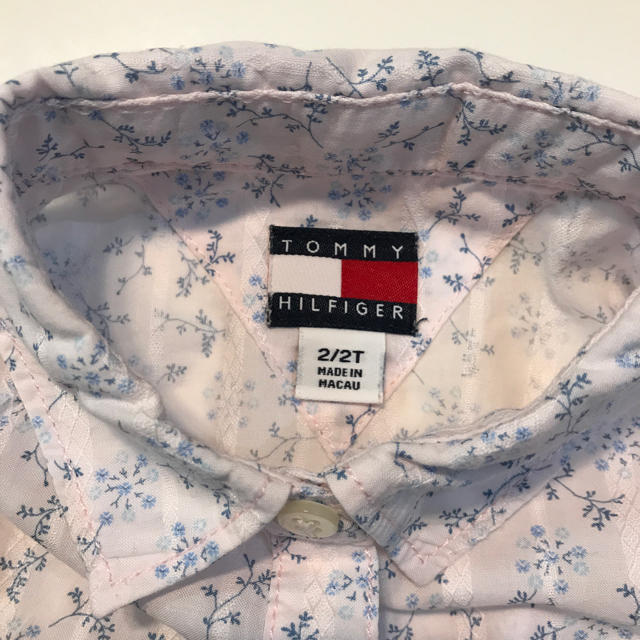 TOMMY HILFIGER(トミーヒルフィガー)のトミーのブラウス キッズ/ベビー/マタニティのキッズ服女の子用(90cm~)(ブラウス)の商品写真