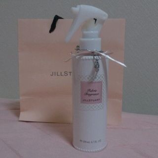 ジルスチュアート(JILLSTUART)のJILL*ファブリックフレグランス(香水(女性用))