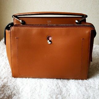 フェンディ(FENDI)のFENDI　ショルダーバッグ(ショルダーバッグ)