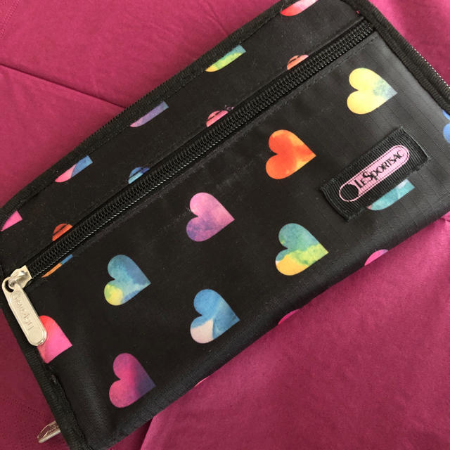 LeSportsac(レスポートサック)のレスポートサック  長財布 レディースのファッション小物(財布)の商品写真