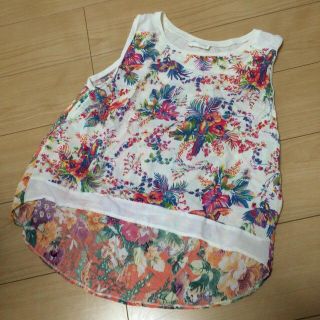 ザラ(ZARA)のZARA☆ボタニカルフラワートップスM(カットソー(半袖/袖なし))