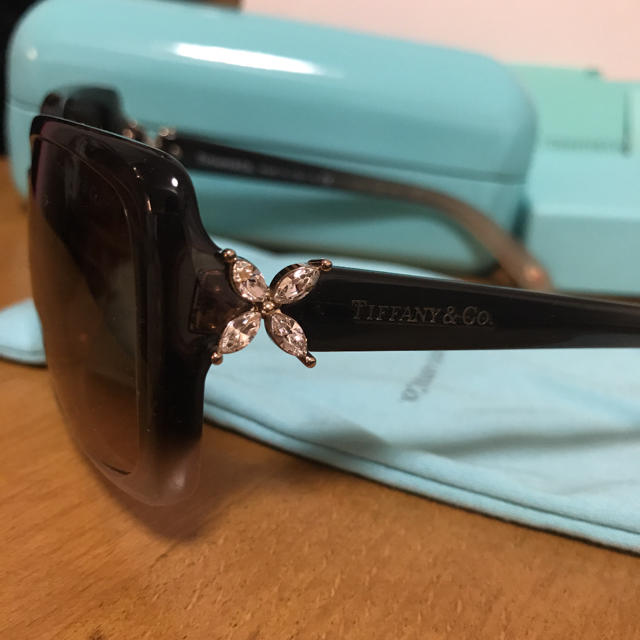 Tiffany & Co.(ティファニー)のティファニー ジュエル サングラス レディースのファッション小物(サングラス/メガネ)の商品写真