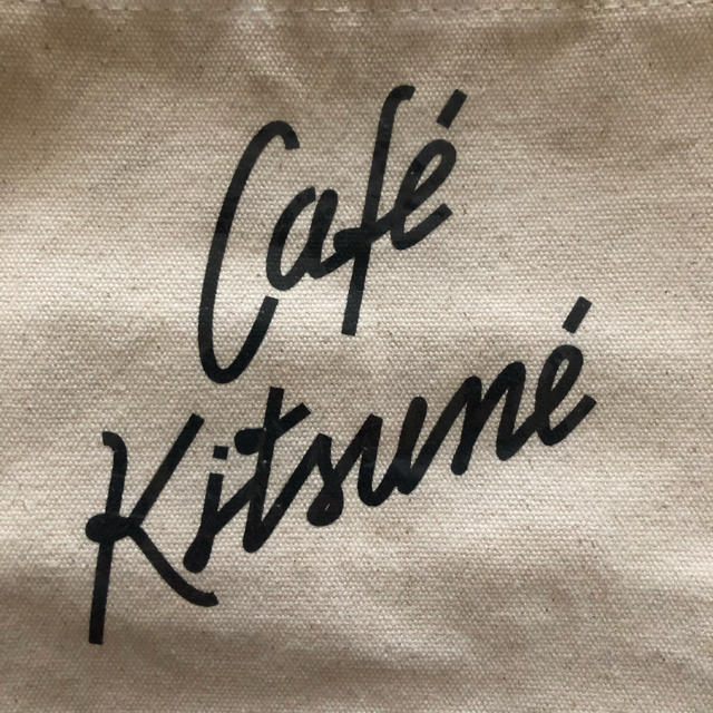 MAISON KITSUNE'(メゾンキツネ)のカフェキツネ トートバッグ 小サイズ レディースのバッグ(トートバッグ)の商品写真