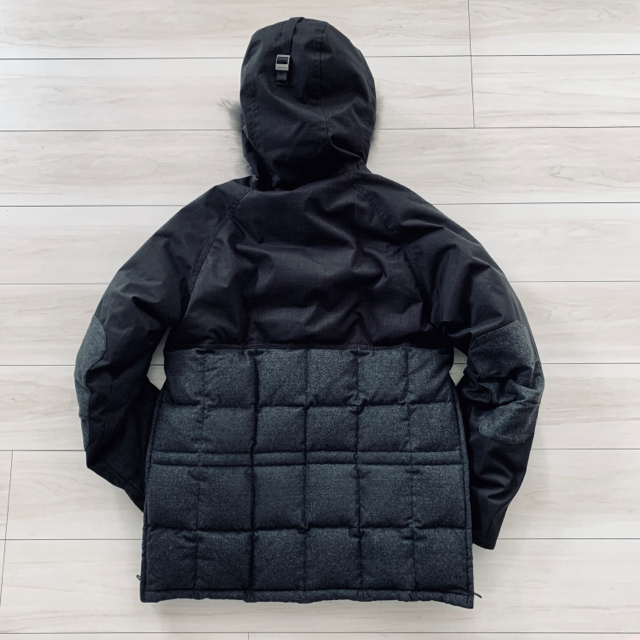 CANADA GOOSE(カナダグース)の【別注限定レア】カナダグース ブラックレーベル メンズのジャケット/アウター(ダウンジャケット)の商品写真