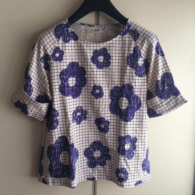 KAREN WALKER(カレンウォーカー)のKAREN WALKER × UT レディースのトップス(Tシャツ(半袖/袖なし))の商品写真